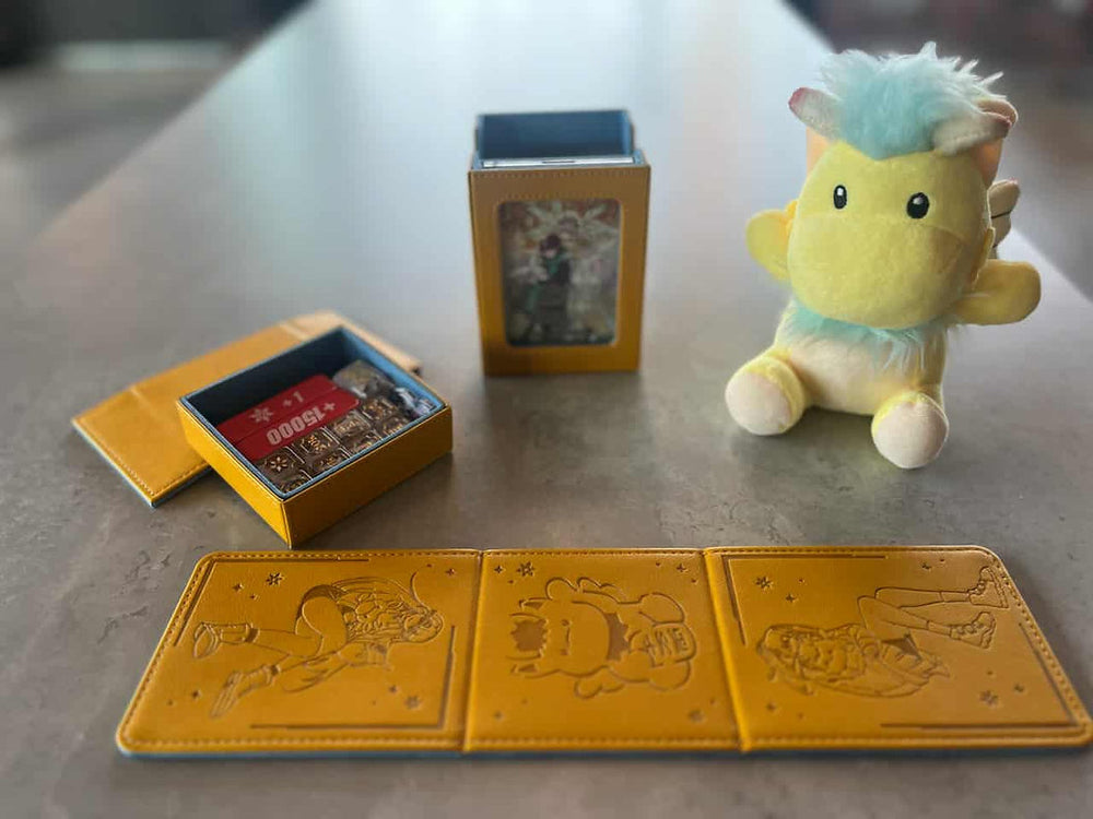 Erika + Gabwelius / Nao + Sybilt Deck Box